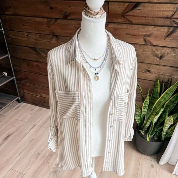 THE MONICA TAUPE BUTTON UP BLOUSE - Picture 9 of 10